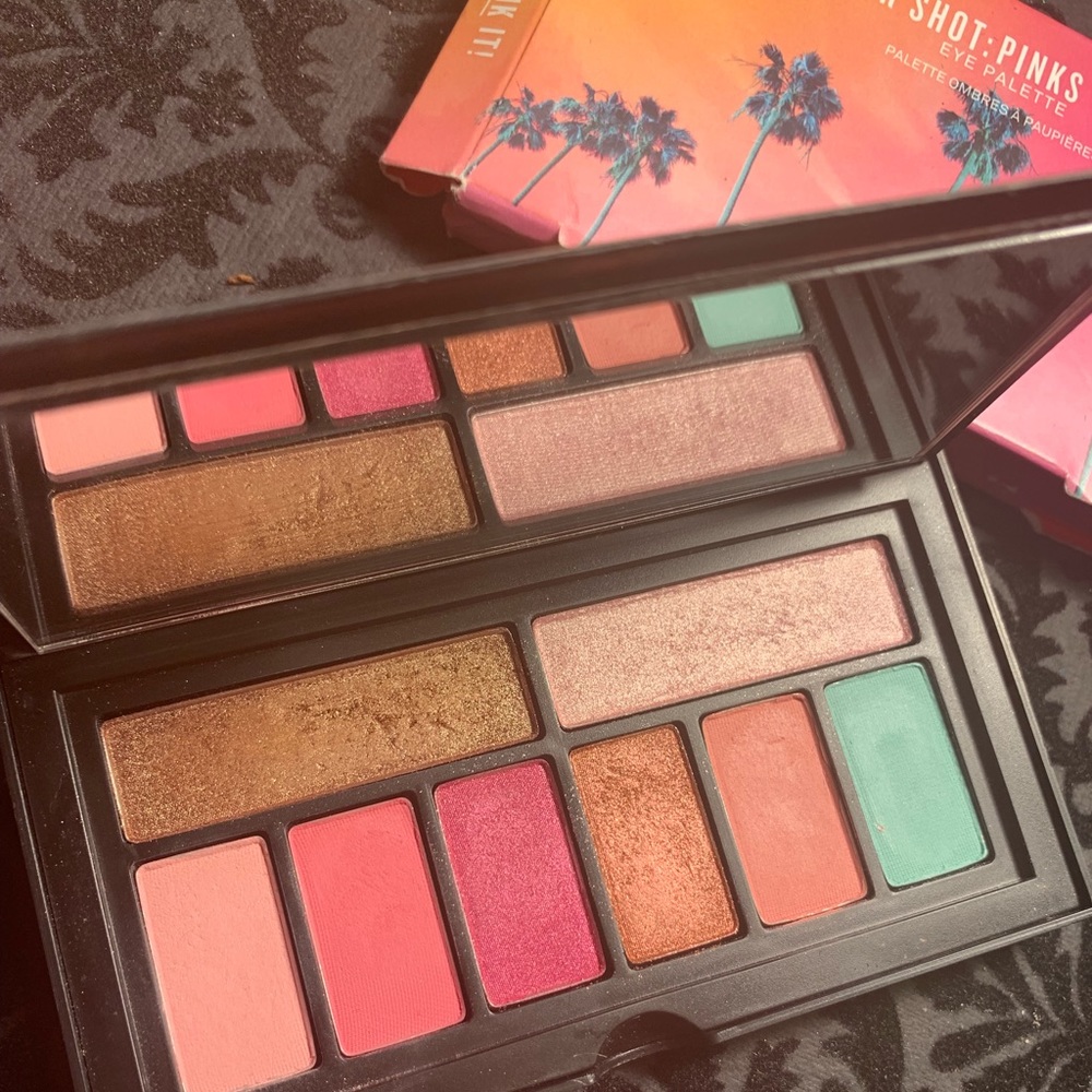 Smash Box Cover Shot: Pinks  + Palms
